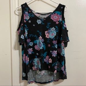 Mudd Cold Shoulder Floral Top